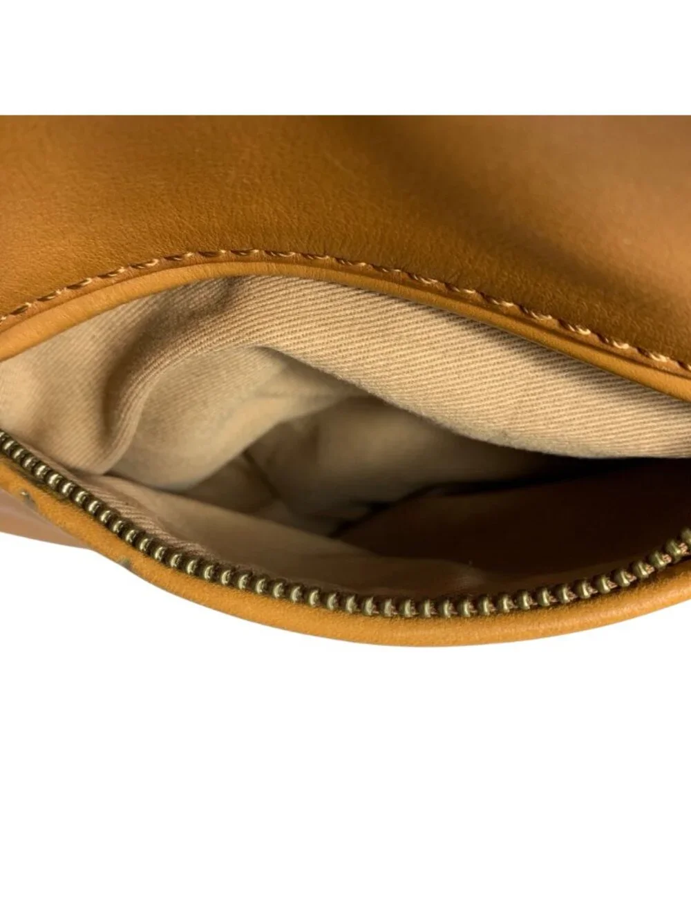 LUCKY BRAND Camel Tan Leather Drawstring Bucket Shoulder Bag Tassel Charm VTG